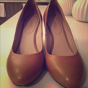 Aldo wedges color camel